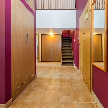 Podwale By Bookinghost * ורוצלב