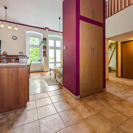 Podwale By Bookinghost * ורוצלב