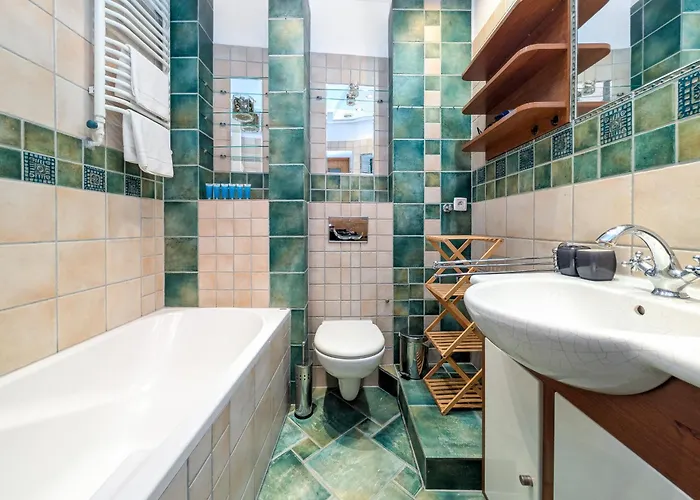 Podwale By Bookinghost * فروتسواف