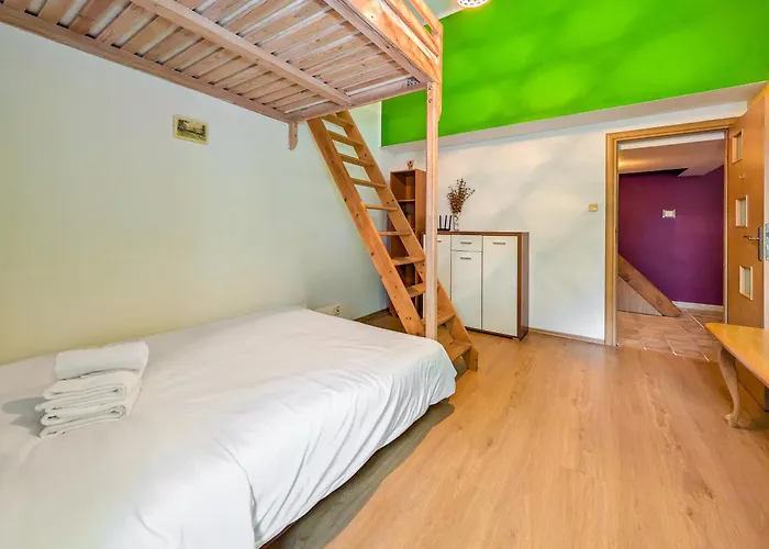 Podwale By Bookinghost شقة *